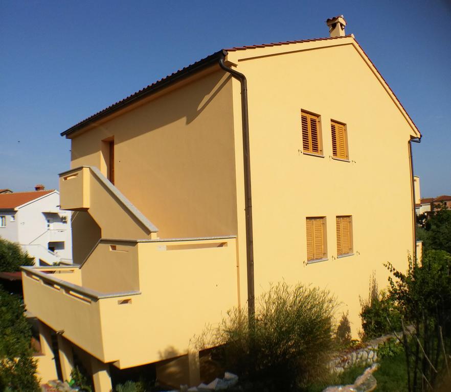 Apartment Dore Krk Town Esterno foto